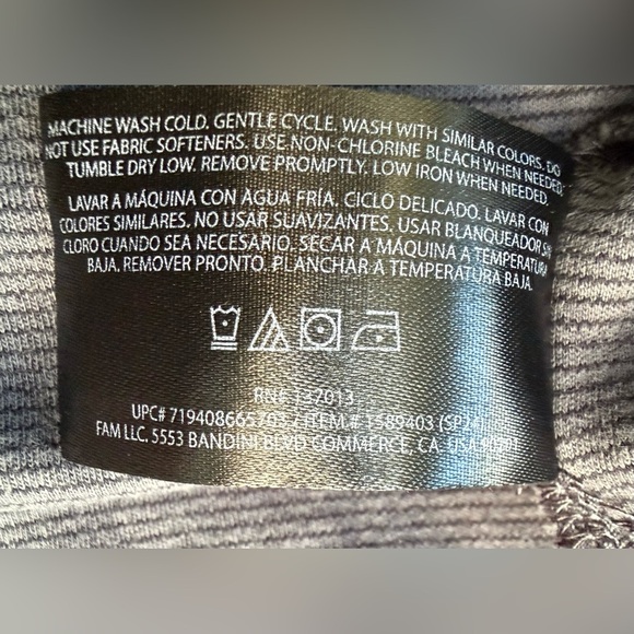 👕 Banana Republic Luxe Touch Performance Tee – 100% Cotton Charcoal Gray (M) - Picture 8 of 10